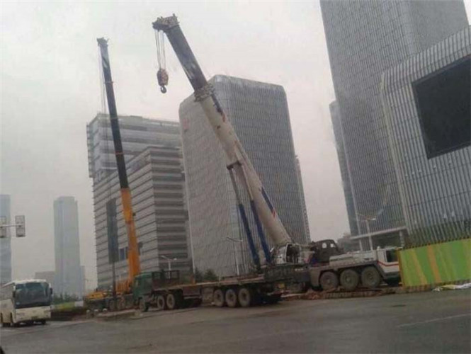 金溪县25吨吊车能吊多重设备？